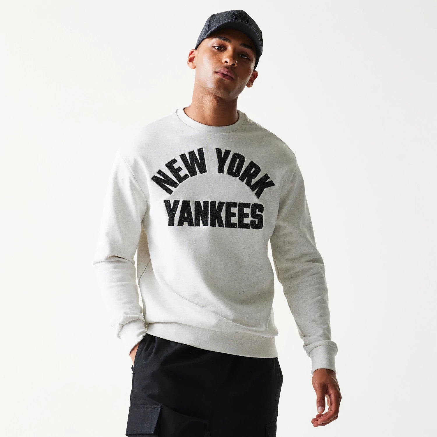 MLB Graphic New York Yankees Grey Oversized Crew Neck Sweater | NEC EU