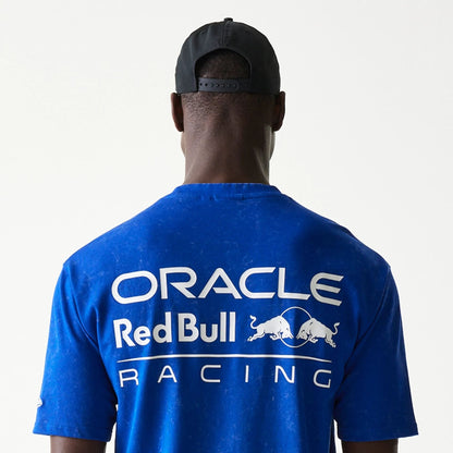 The model is wearing this Red Bull Racing Linear Graphic Oversized T-Shirt in blue. 6
