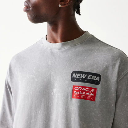 The model is wearing this Red Bull Racing Linear Graphic Oversized T-Shirt in grey. 4