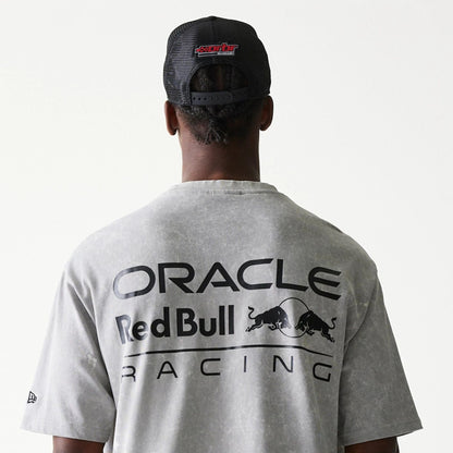 The model is wearing this Red Bull Racing Linear Graphic Oversized T-Shirt in grey. 7