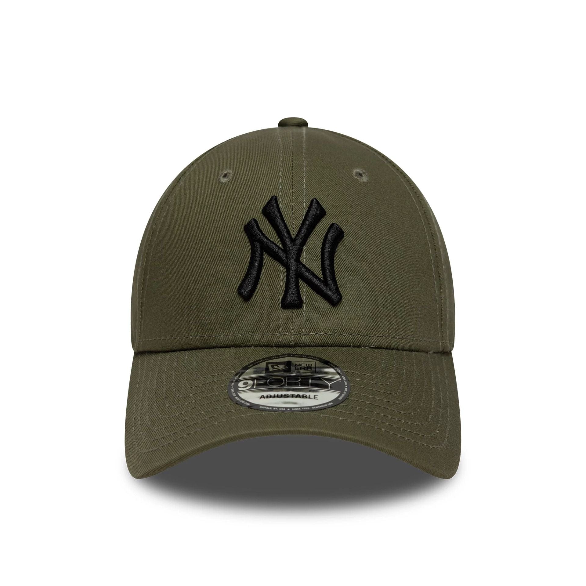 Pictured is this MLB League Essential New York Yankees 9FORTY in green. 2