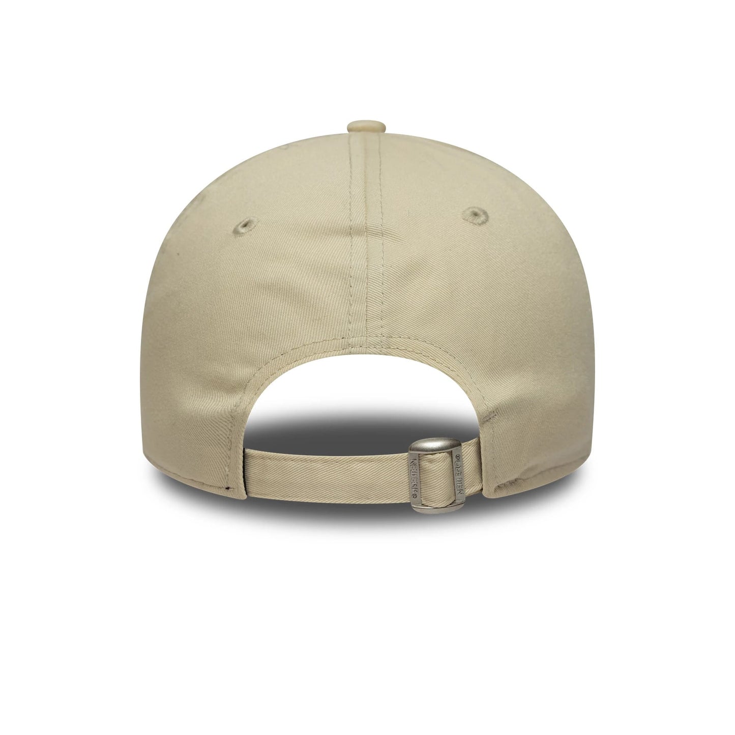 Pictured is this NBA Team Outline Chicago Bulls 9FORTY in light beige. 4