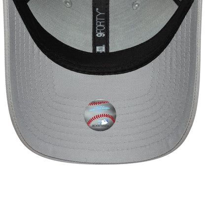 Pictured is this MLB Team Outline Athletics 9FORTY in grey. 5