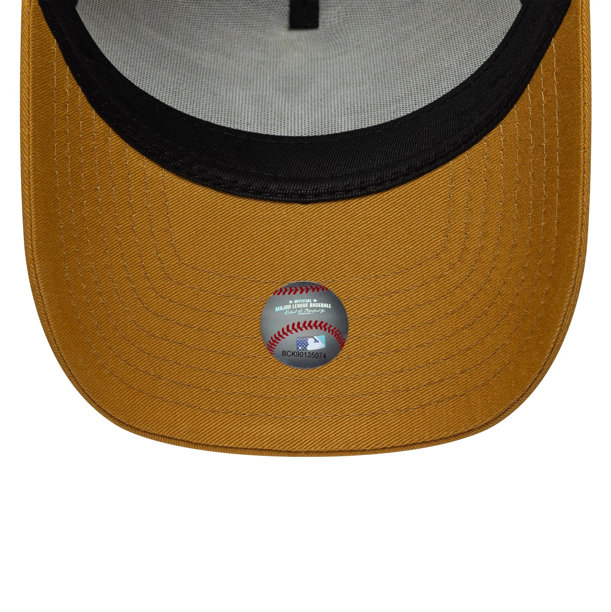 Pictured is this MLB League Essential New York Yankees 9FORTY E-Frame in beige. 5