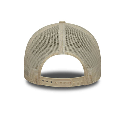 Pictured is this MLB Outline New York Yankees 9FORTY E-Frame Trucker in Cream. 4