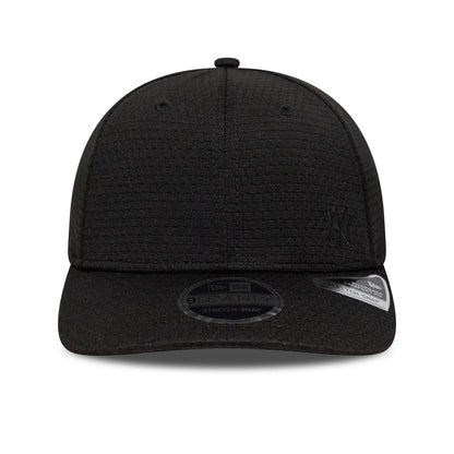 Pictured is this MLB Flawless Mesh New York Yankees 9SEVENTY Stretch Snap in black. 2