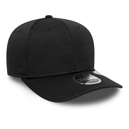 Pictured is this MLB Flawless Mesh New York Yankees 9SEVENTY Stretch Snap in black. 3
