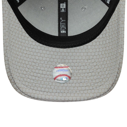 Pictured is this MLB Flawless Mesh New York Yankees 9FORTY in grey. 5