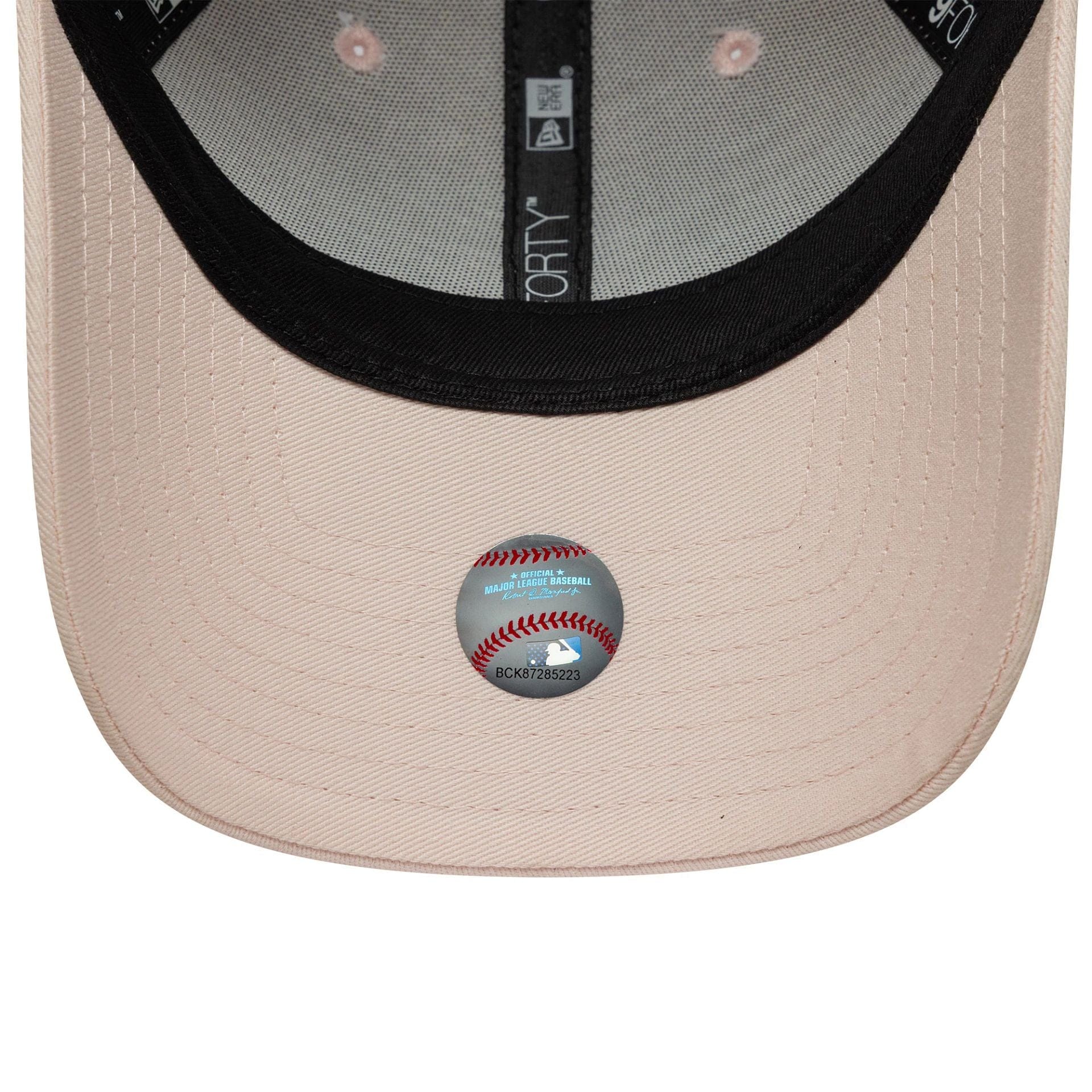 Pictured is this Womens MLB League Essential Midi LA Dodgers 9FORTY in pastel pink. 5