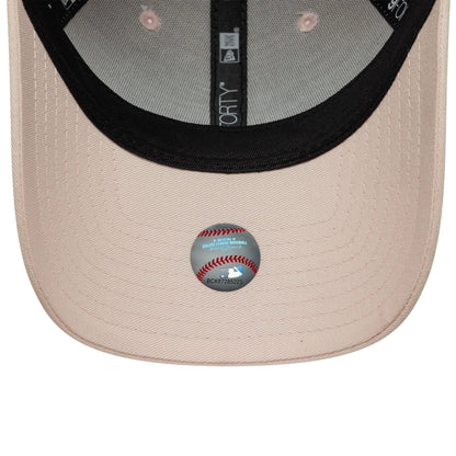 Pictured is this Womens MLB League Essential Midi LA Dodgers 9FORTY in pastel pink. 5