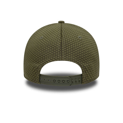 Pictured is this MLB Flawless Mesh LA Dodgers 9FORTY in green. 4