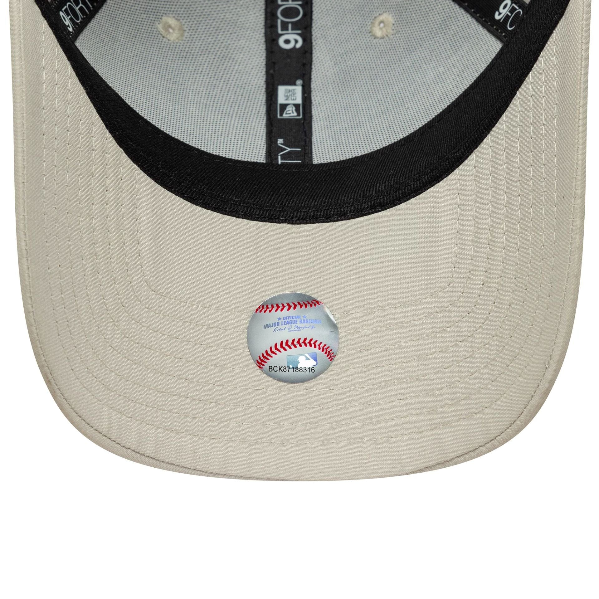 Pictured is this Womens MLB Flawless New York Yankees 9FORTY in light beige. 5