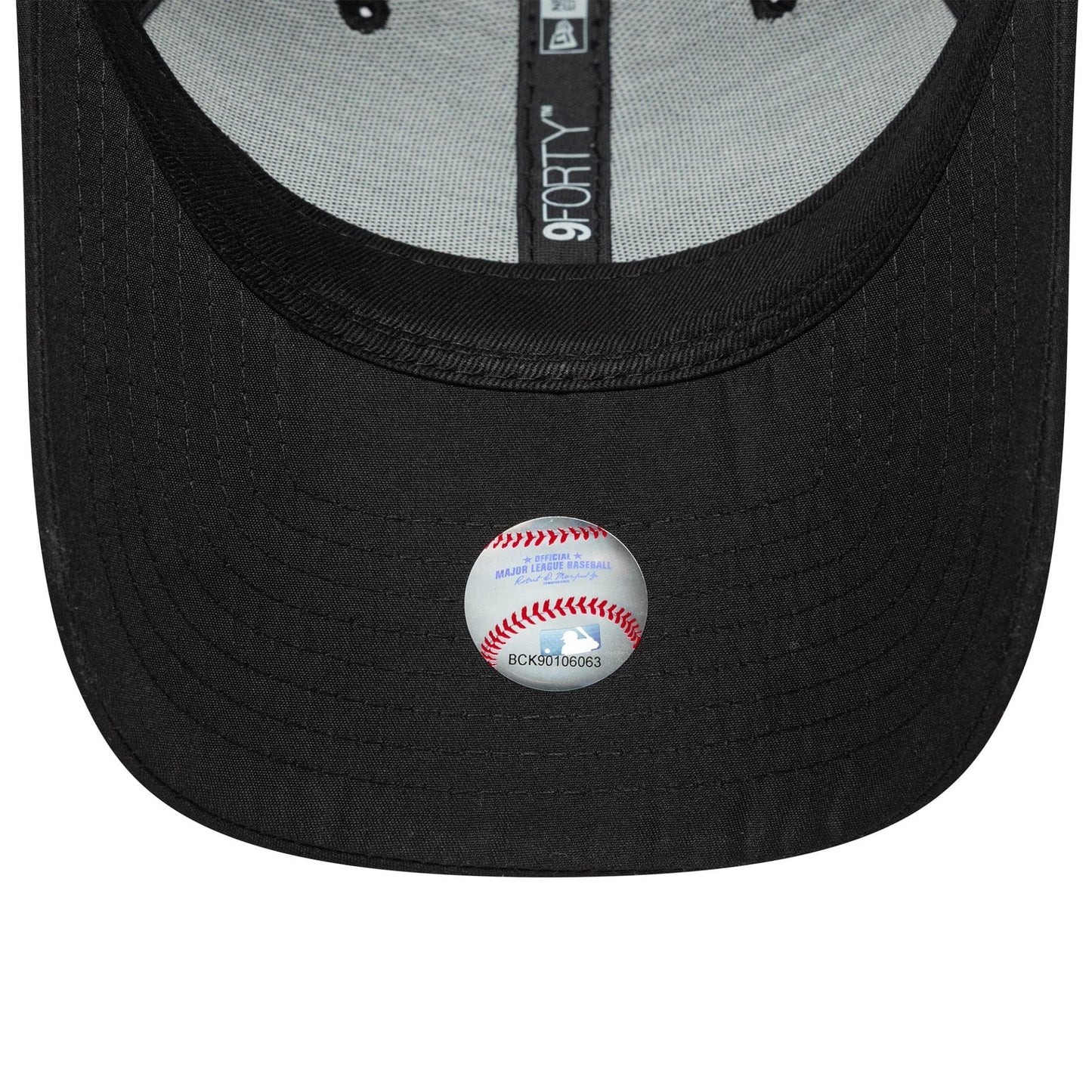 Pictured is this Womens MLB Flawless New York Yankees 9FORTY in black. 5