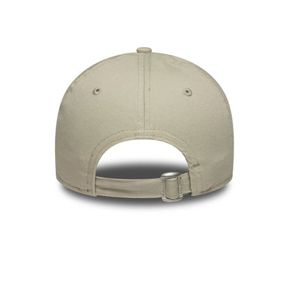 Pictured is this Womens MLB Washed Mini New York Yankees 9TWENTY in light beige. 4