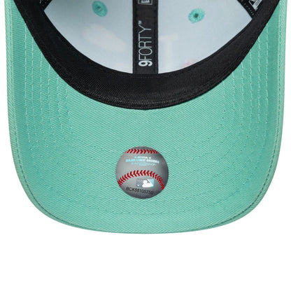 Pictured is this Toddler MLB Plane Icon New York Yankees 9FORTY in pastel green. 5