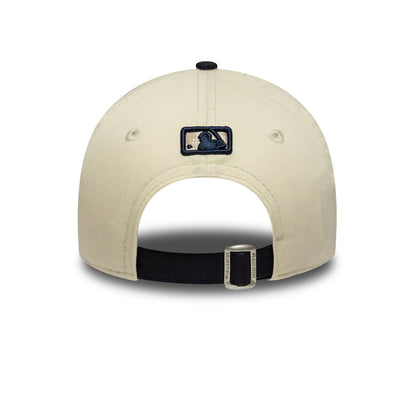 Pictured is this Youth MLB Wordmark New York Yankees 9FORTY M-Crown in light beige. 4