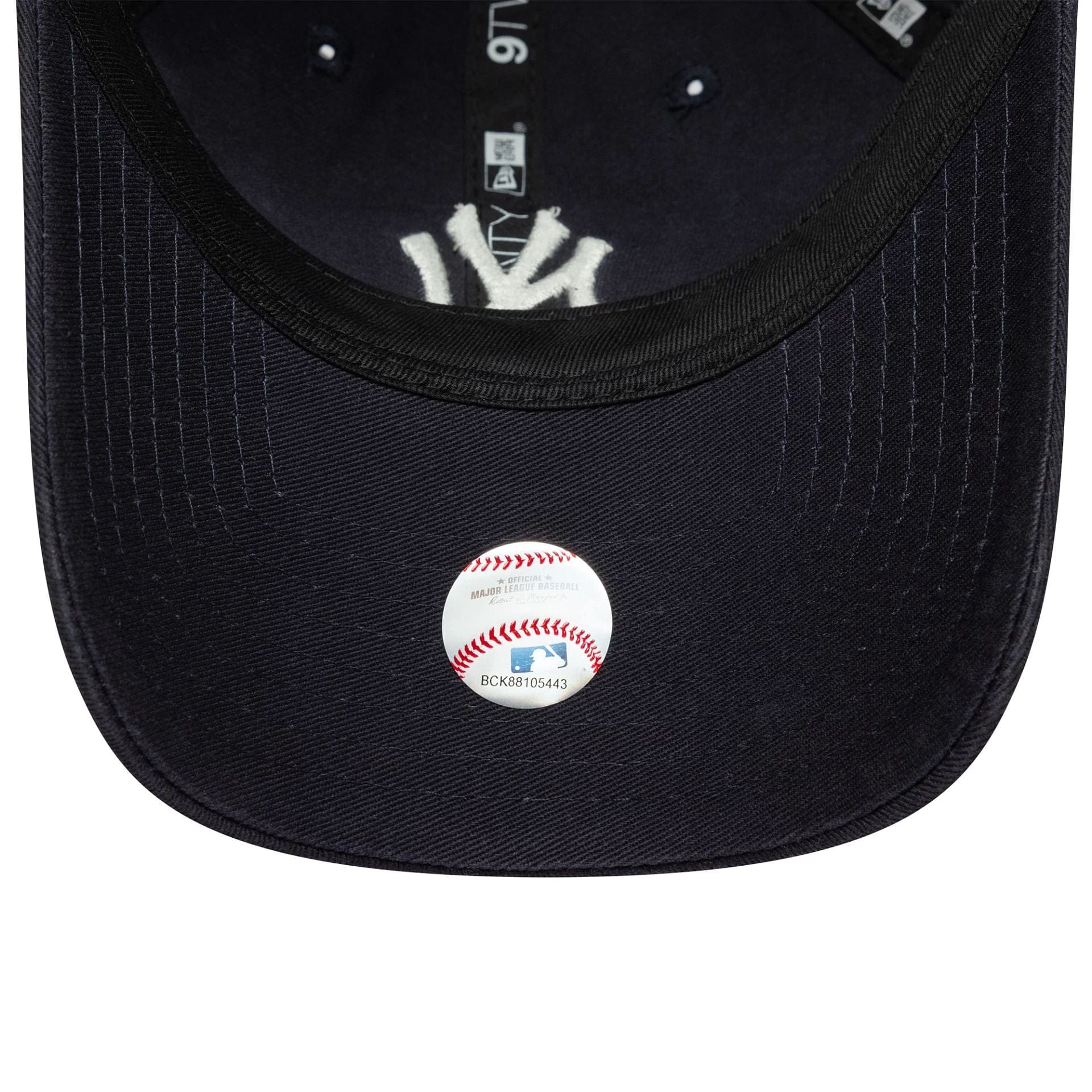 Pictured is this MLB Washed Script New York Yankees 9TWENTY in navy. 6