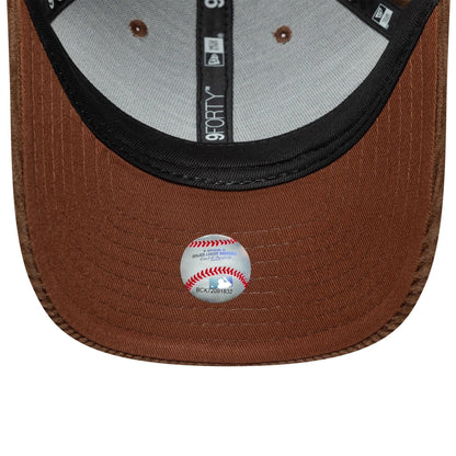 Pictured is this MLB Cord LA Dodgers 9FORTY M-Crown in brown. 5