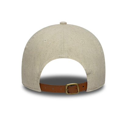 Pictured is this MLB Linen New York Yankees 9TWENTY cap in light beige. 4