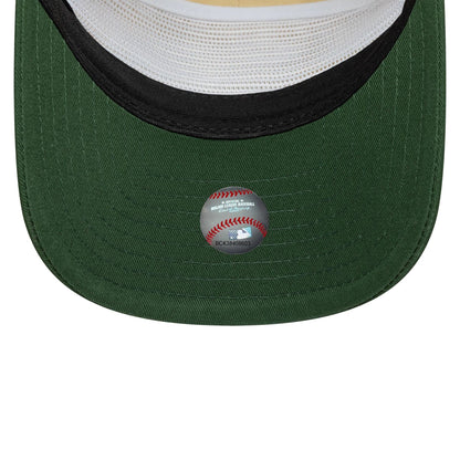 Pictured is this MLB Washed Graphic New York Yankees 19TWENTY in Dark Green. 5