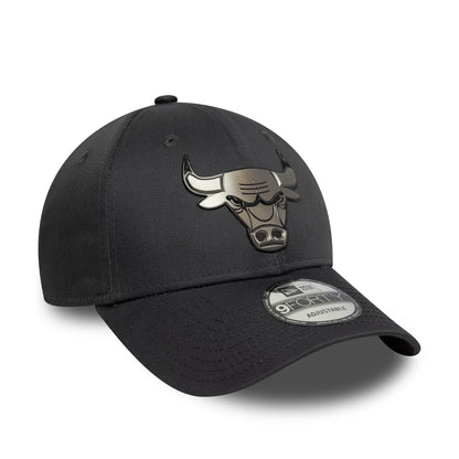 Pictured is this NBA Metallic Chicago Bulls 9FORTY in charcoal. 3