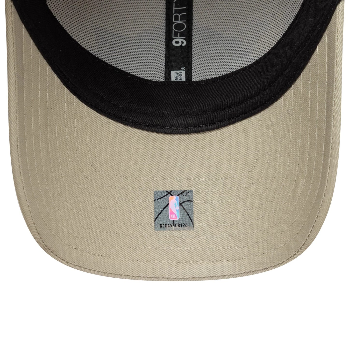 Pictured is this NBA Metallic LA Lakers 9FORTY in light beige. 5