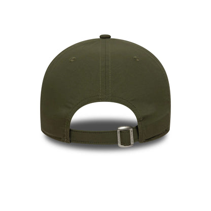 Pictured is this MLB Recycled Midi LA Dodgers 9FORTY in green. 4