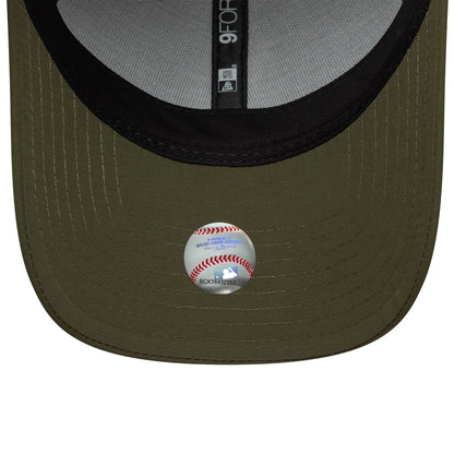 Pictured is this MLB Recycled Midi LA Dodgers 9FORTY in green. 5