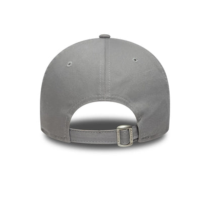 Pictured is this MLB Side Patch New York Yankees 9FORTY in grey. 4