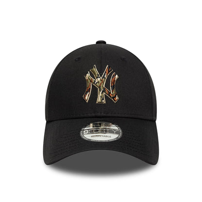 New York Yankees MLB Outline Camo Black New Era 9FORTY Cap, front view with a camouflage patterned NY logo in raised embroidery on the structured black crown, featuring a 9FORTY size sticker on the curved black visor.