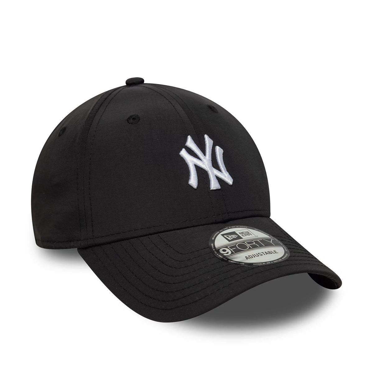 New York Yankees MLB Recycled Midi Black New Era 9FORTY Cap, three-quarter view showing the raised white NY logo on the front panel, the curved black visor and the 9FORTY size sticker on top of the visor.