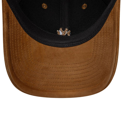 Pictured is this MLB Suede New York Yankees 9TWENTY in Brown. 7