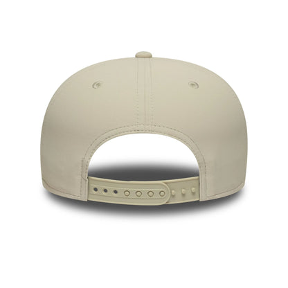 Pictured is this New Era Technical 19TWENTY cap in grey. 4