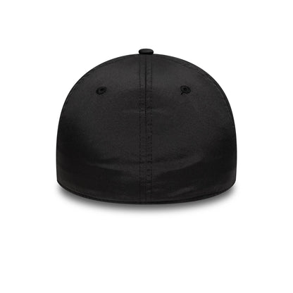 Pictured is this New Era Technical 39THIRTY Stretch Fit cap in black. 4