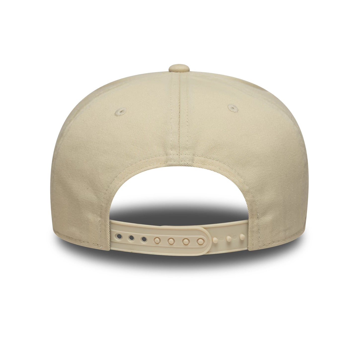 Pictured is this Ducati Motor Logo 9SEVENTY Stretch Snap in light beige. 4