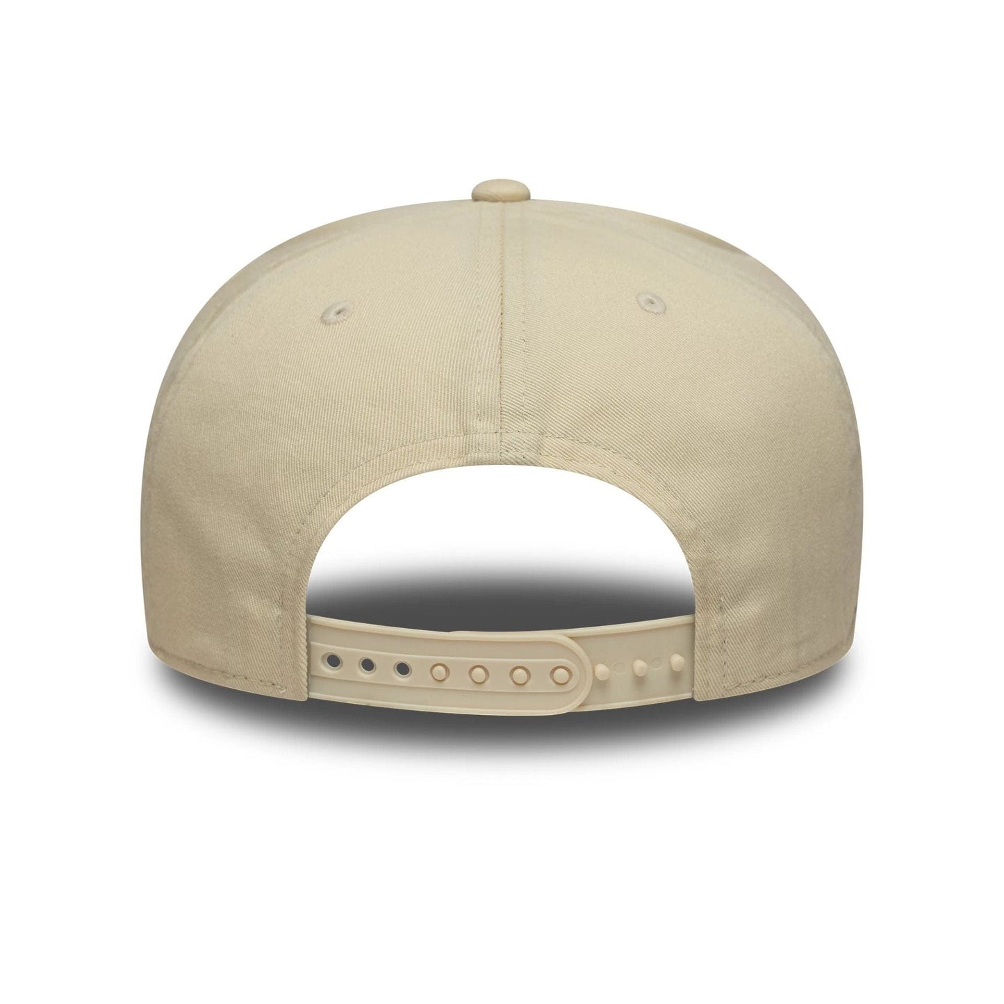 Pictured is this Ducati Motor Logo 9SEVENTY Stretch Snap in light beige. 4