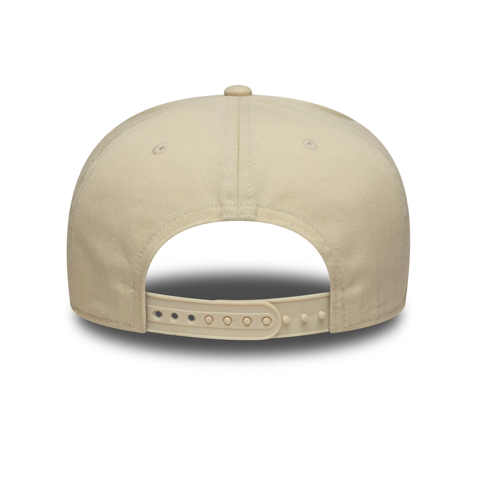 Pictured is this Ducati Motor Logo 9SEVENTY Stretch Snap in light beige. 4