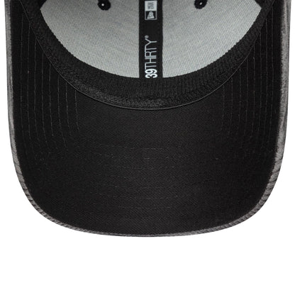 Pictured is this Newcastle United FC Cord 39THIRTY Stretch Fit in black. 5