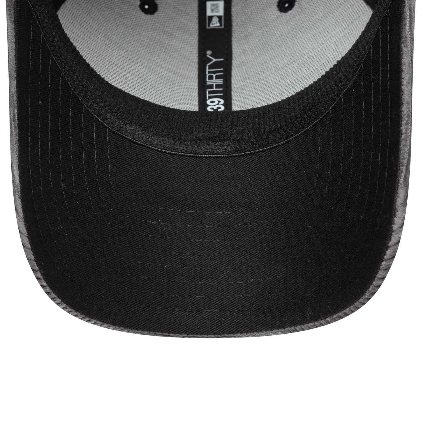 Pictured is this Newcastle United FC Cord 39THIRTY Stretch Fit in black. 5