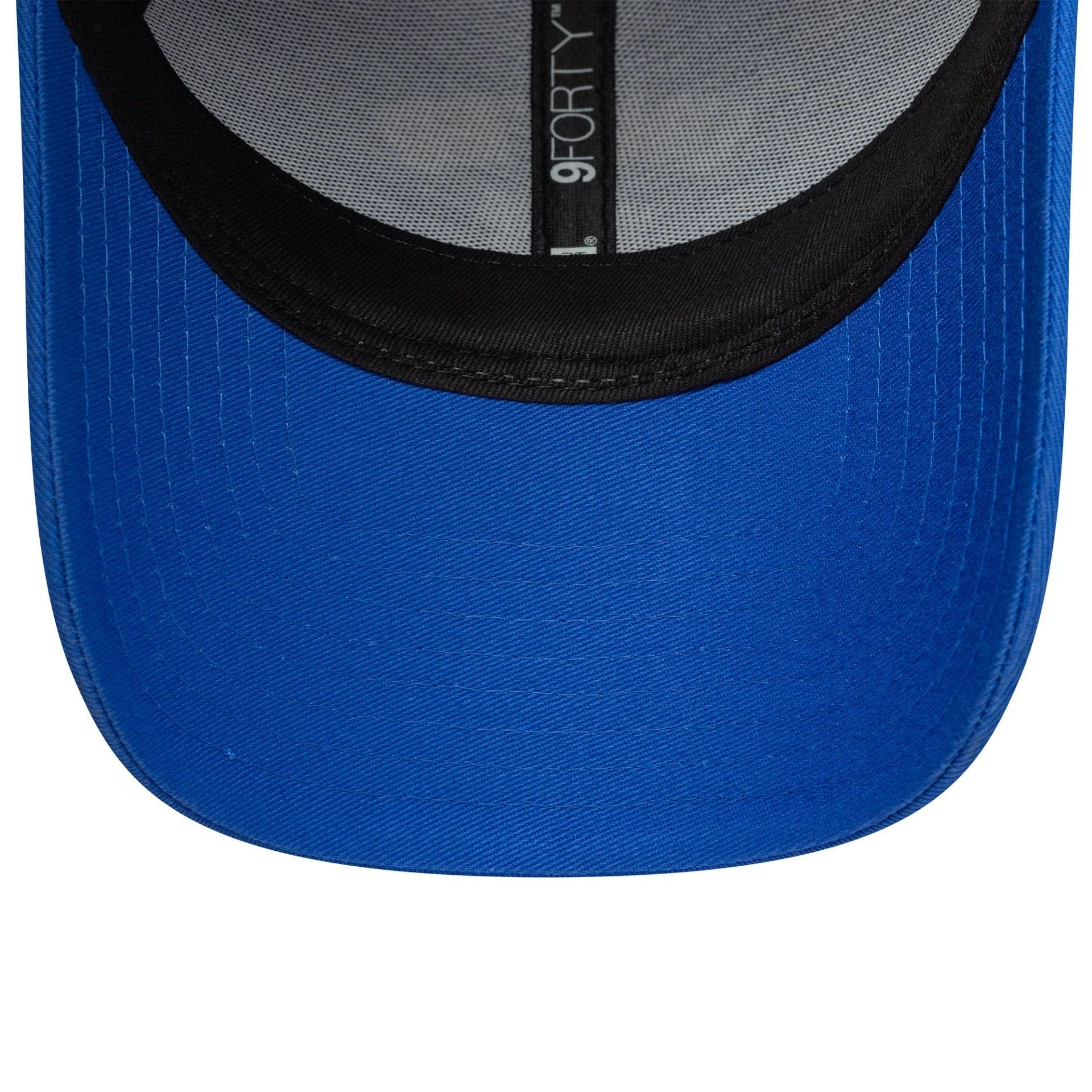 Pictured is this Manchester United FC 9FORTY in blue. 5