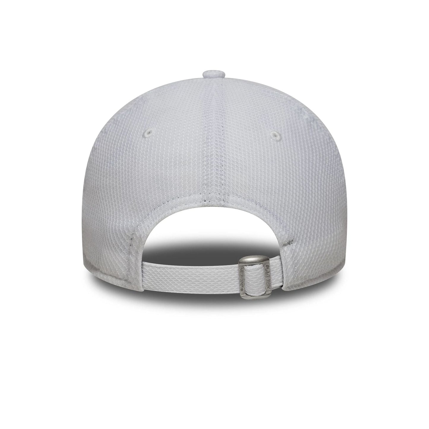 Pictured is this Diamond Era Ryder Cup Europe 2027 9FORTY cap in white. 4