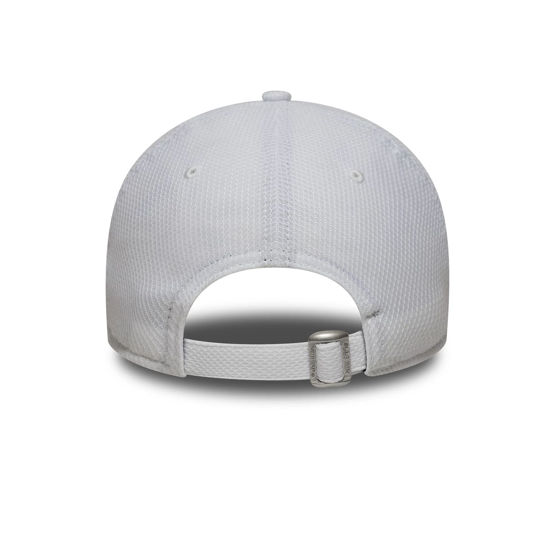 Pictured is this Diamond Era Ryder Cup Europe 2027 9FORTY cap in white. 4