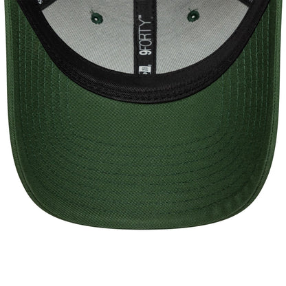 Pictured is this Patch Ryder Cup Europe 2027 9FORTY cap in dark green. 5