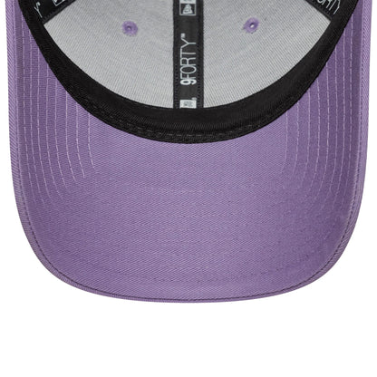 Pictured is this Tottenham Hotspur FC 9FORTY adjustable cap in pastel purple. 5