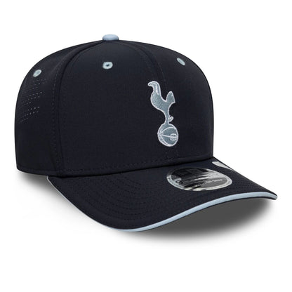 Pictured is this Cockerel Tottenham Hotspur FC 9SEVENTY Stretch Snap in navy. 3