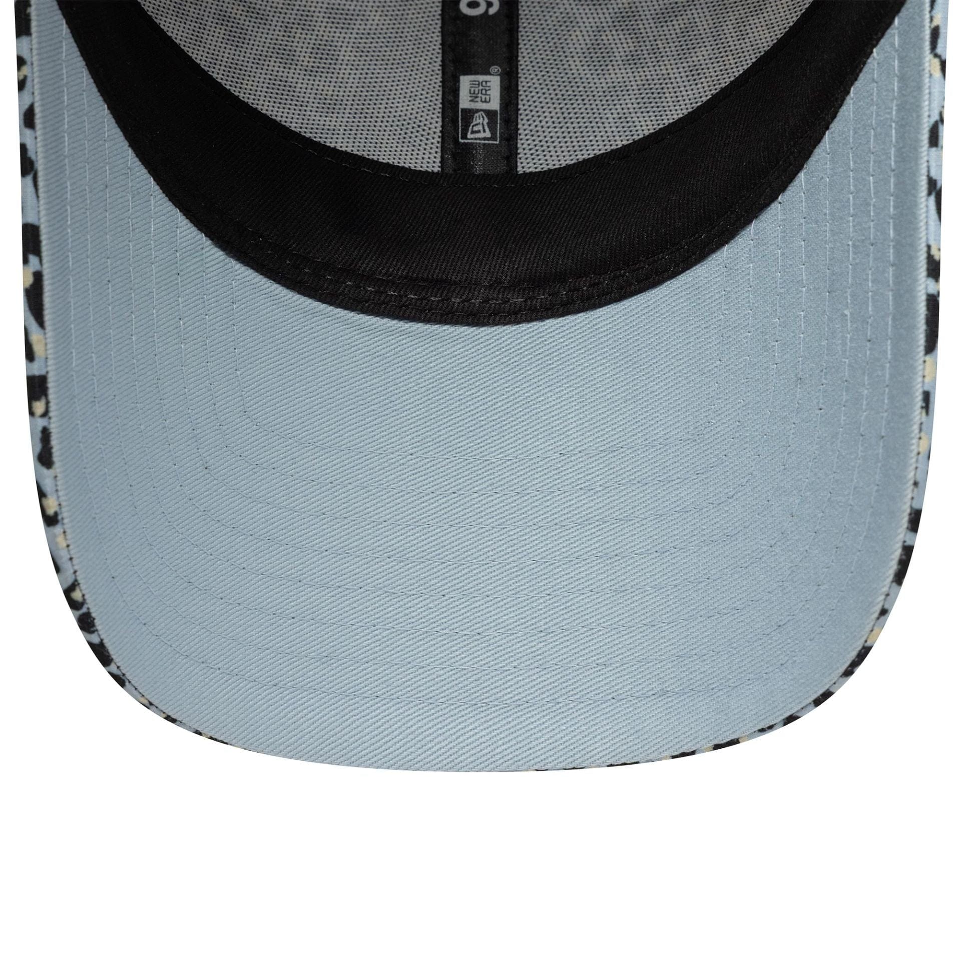 Pictured is this Leopard Visa Cash App Racing Bulls 9FORTY M-Crown in pastel blue. 5