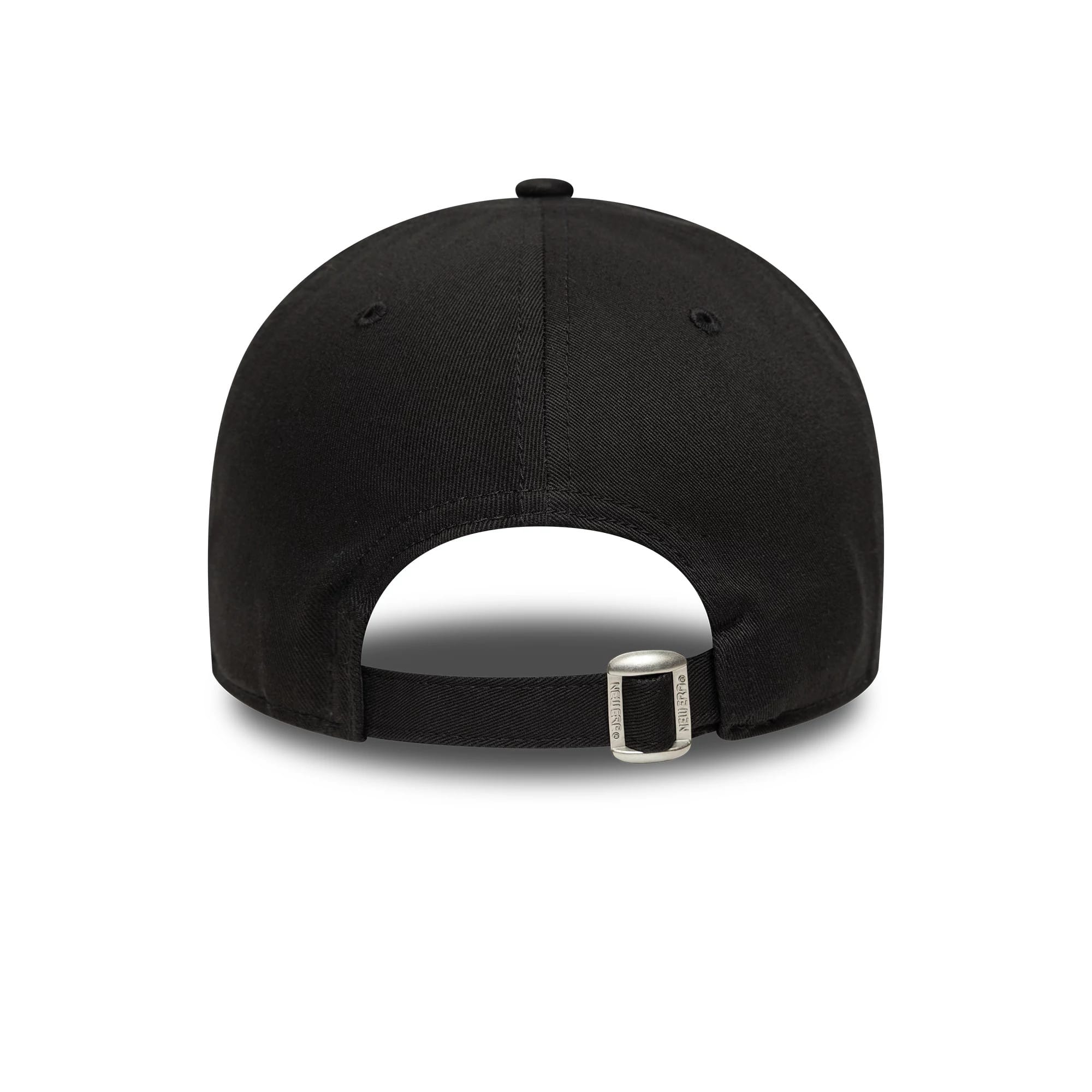 Pictured is this Visa Cash App Racing Bulls 9FORTY in black. 4