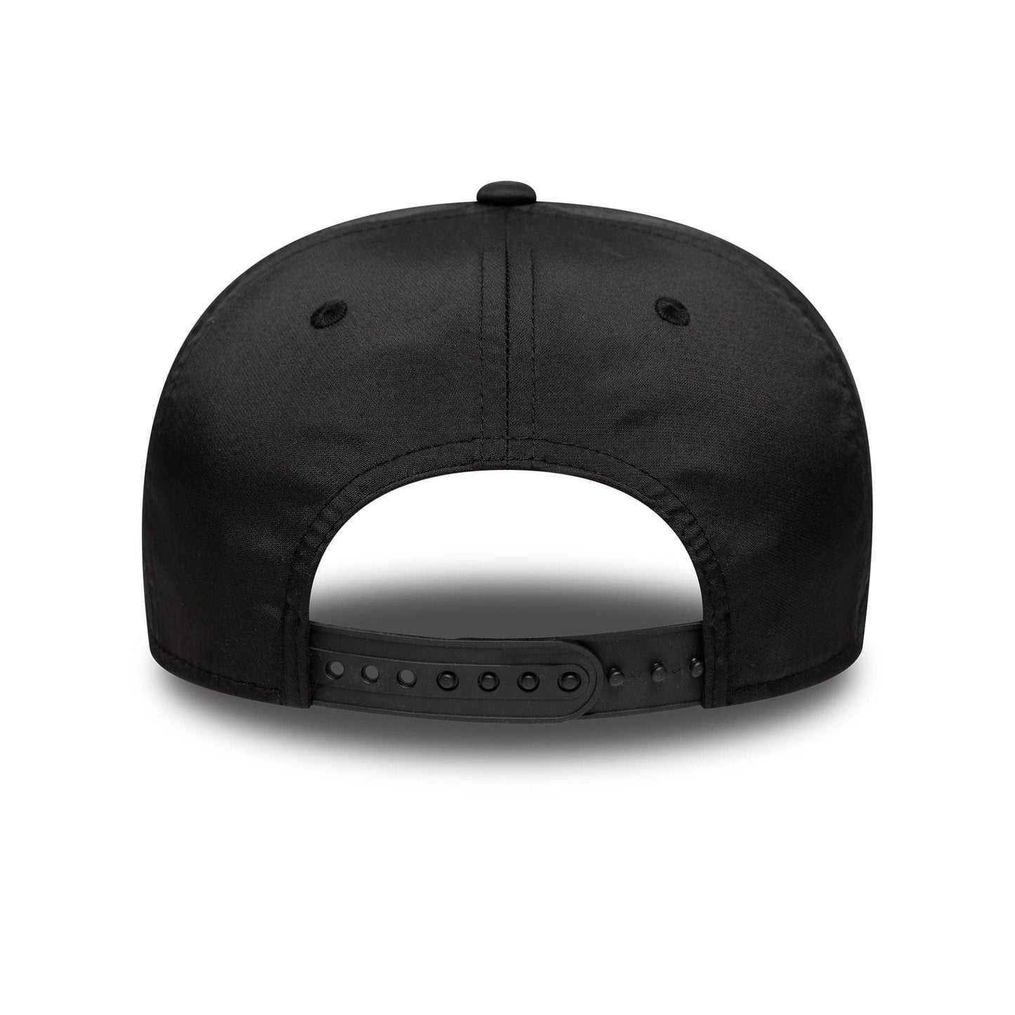 Pictured is this AS Roma Flawless Pin 9SEVENTY Stretch Snap in black. 4