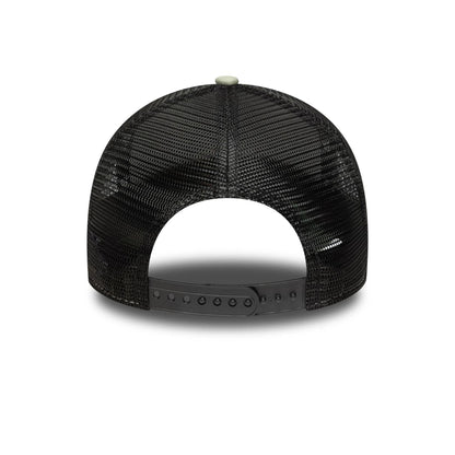 Pictured is this MoneyGram Haas F1 9FORTY A-Frame Trucker in dark green. 4