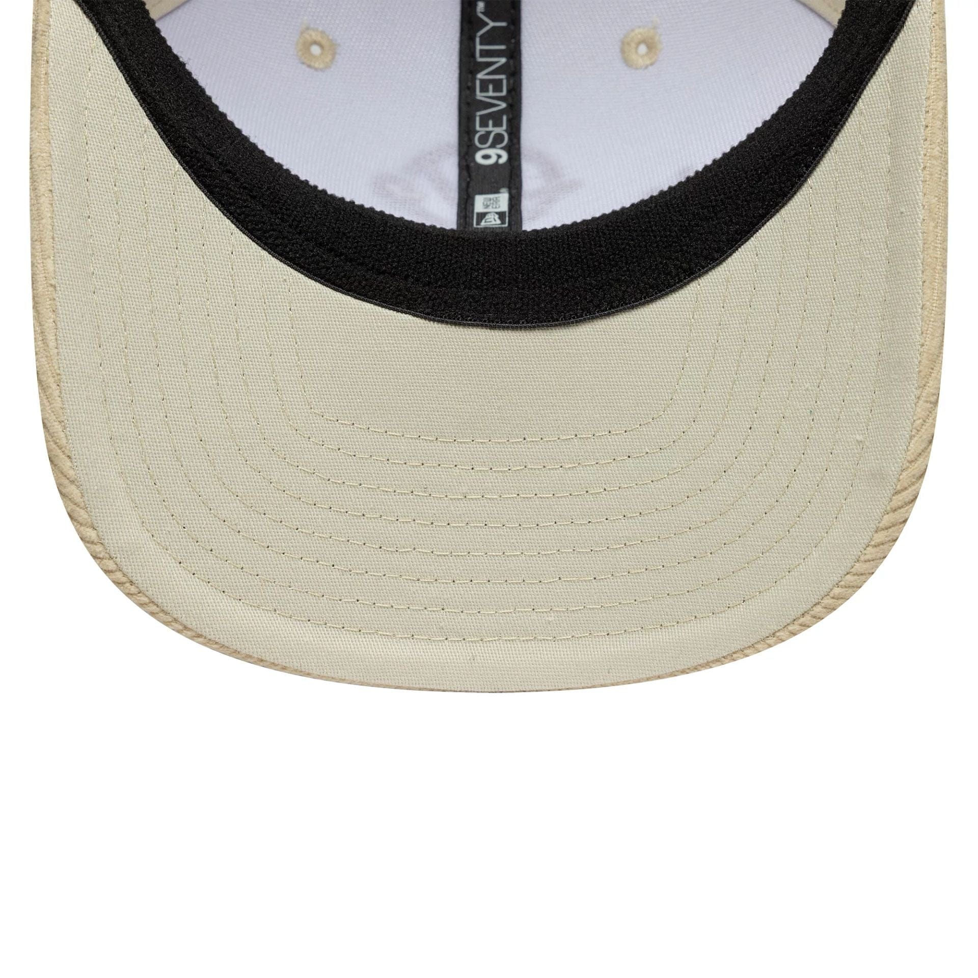 Pictured is this Cord Visor MoneyGram Haas F1 9SEVENTY Stretch Snap in Cream. 5